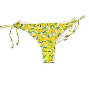 Lululemon Sun‎ Soaker Cheeky Bottom *Low Rise lemons